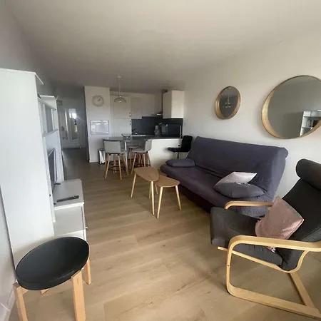 Apartment T2 A La Grande-motte, Proche Et Commerces, Parking Prive - Fr-1-328-224